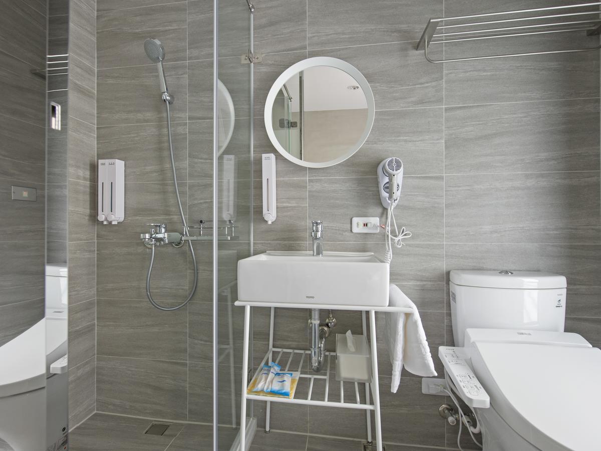 Ox Suites Kaohsiung Extérieur photo