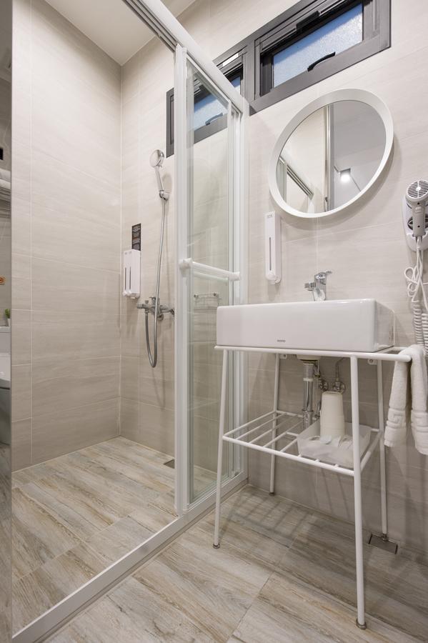 Ox Suites Kaohsiung Extérieur photo